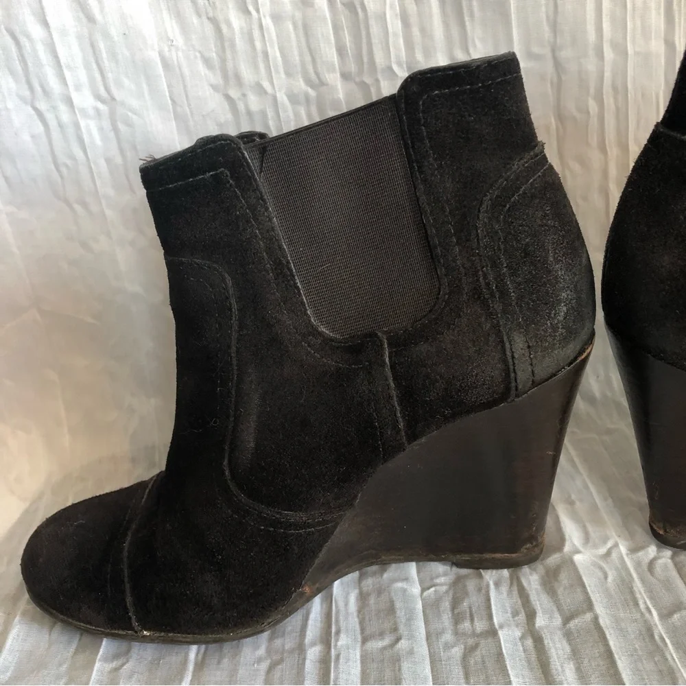 TORY BURCH boots Adrienne womans SZ 7 black suede high heel wedge ankle boots